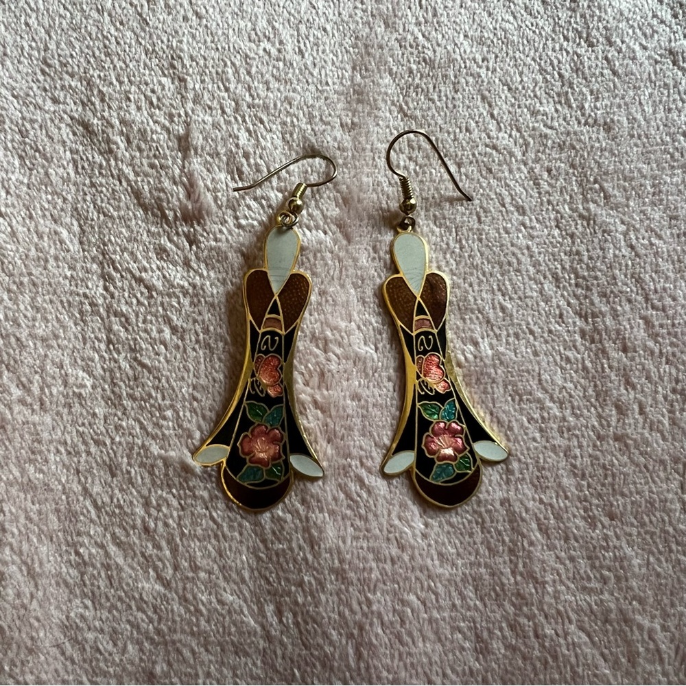 Vintage earrings 🌸
